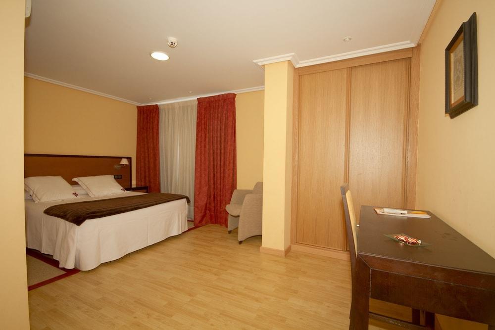 קארבאינו Aparthotel Arenteiro מראה חיצוני תמונה