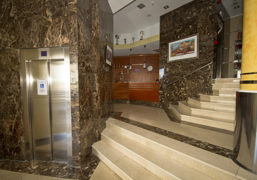 קארבאינו Aparthotel Arenteiro מראה חיצוני תמונה